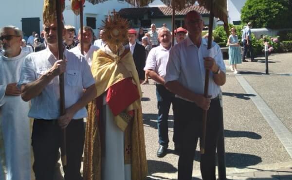 Fête-Dieu à Cambo le 29 juin 2025
