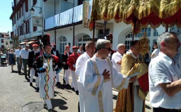 Fête-Dieu à Cambo le 29 juin 2025