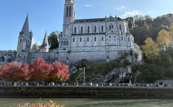 Mercredi 15 octobre : Pèlerinage des CM1 CM2 à Lourdes
